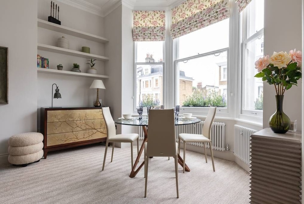 Coleherne Road III by Onefinestay