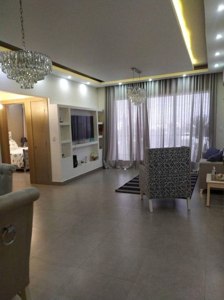 Luxury Condo 1 Br Pool Excellent Location