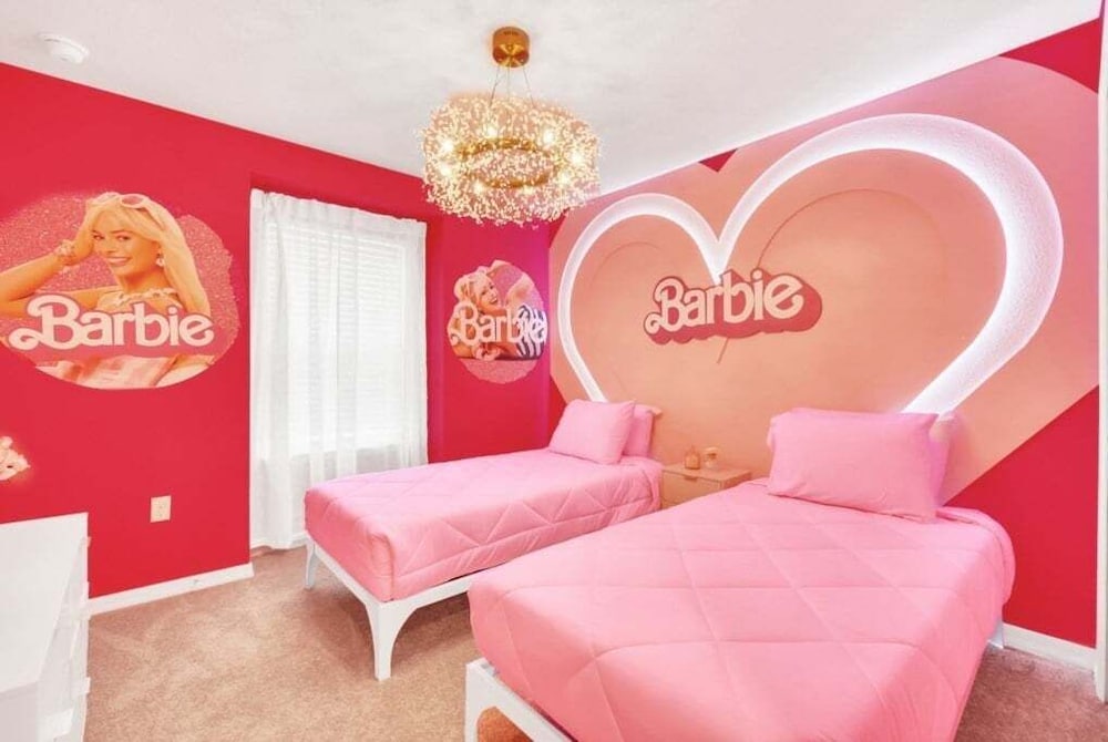 Amazing Theme Rooms Kids Will Love! 5 Bedroom Townhouse
