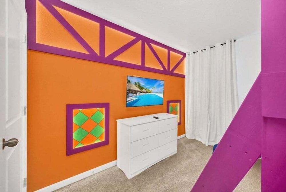 Private Pool, Spa, Movie Theater Room For Family! 7 Bedroom Villa