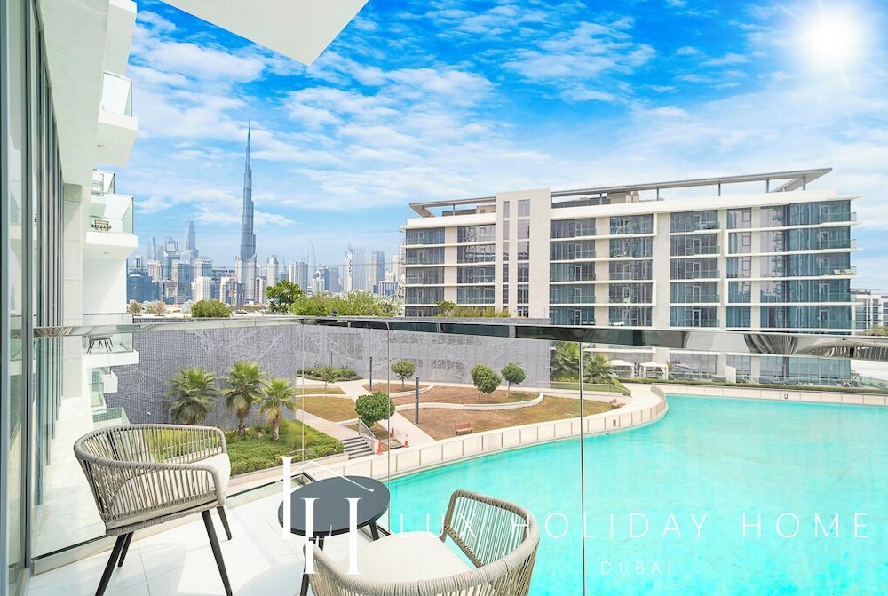 LUX Burj Khalifa Lagoon View Suite 2
