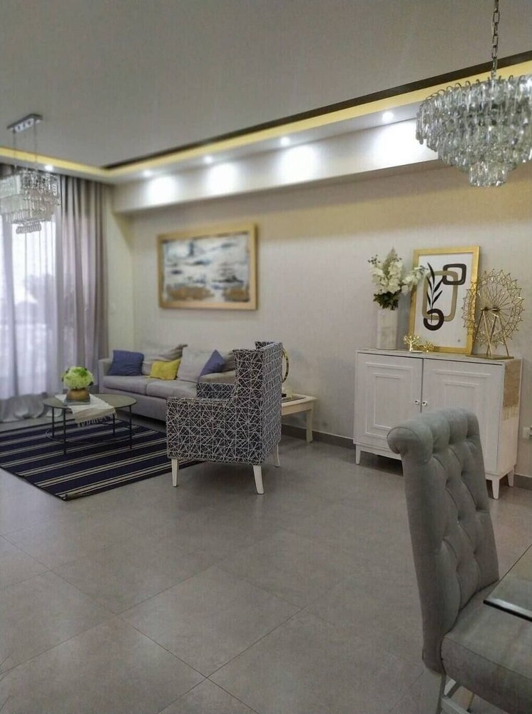 Luxury Condo 1 Br Pool Excellent Location