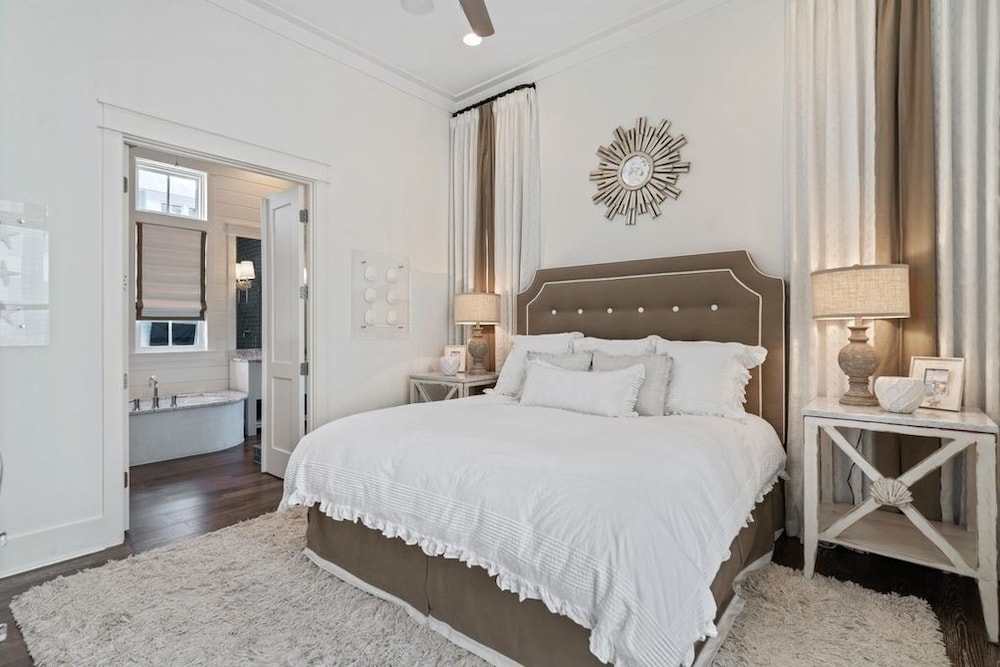 Elegantly Designed 5br/5.5bth + Bunk Nook Home In Lake District Of Watercolor Carriage House 4 Bedroom Home by RedAwning view 5