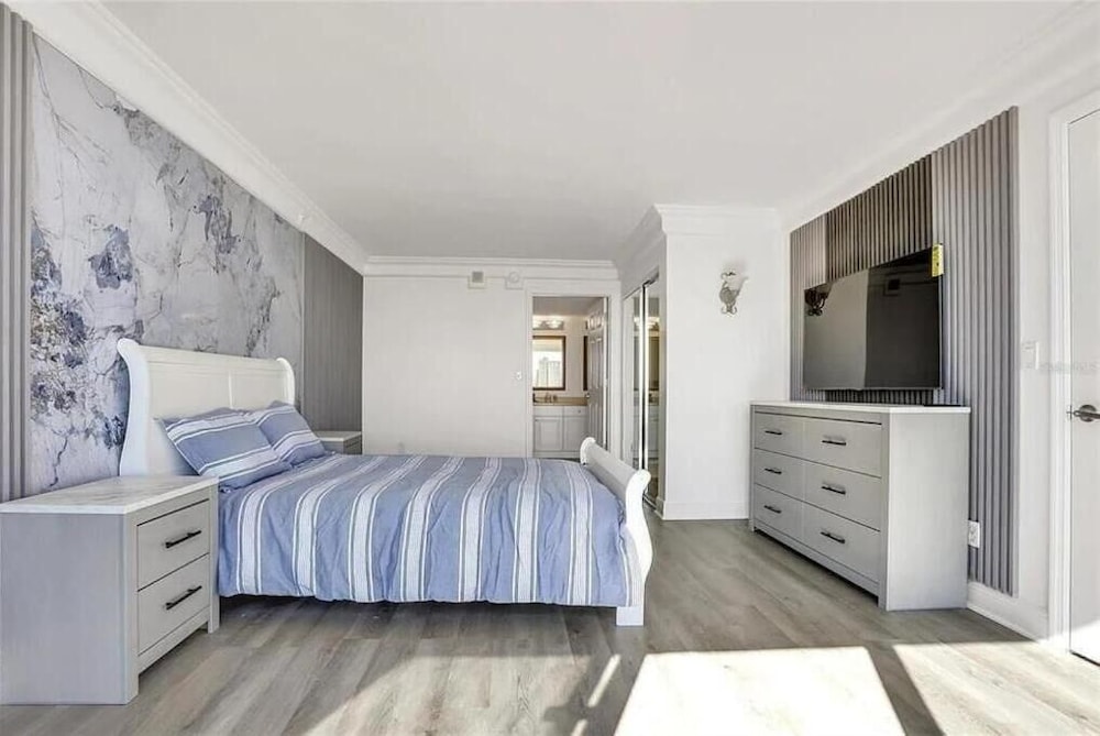 Azure Tides Oceanfront