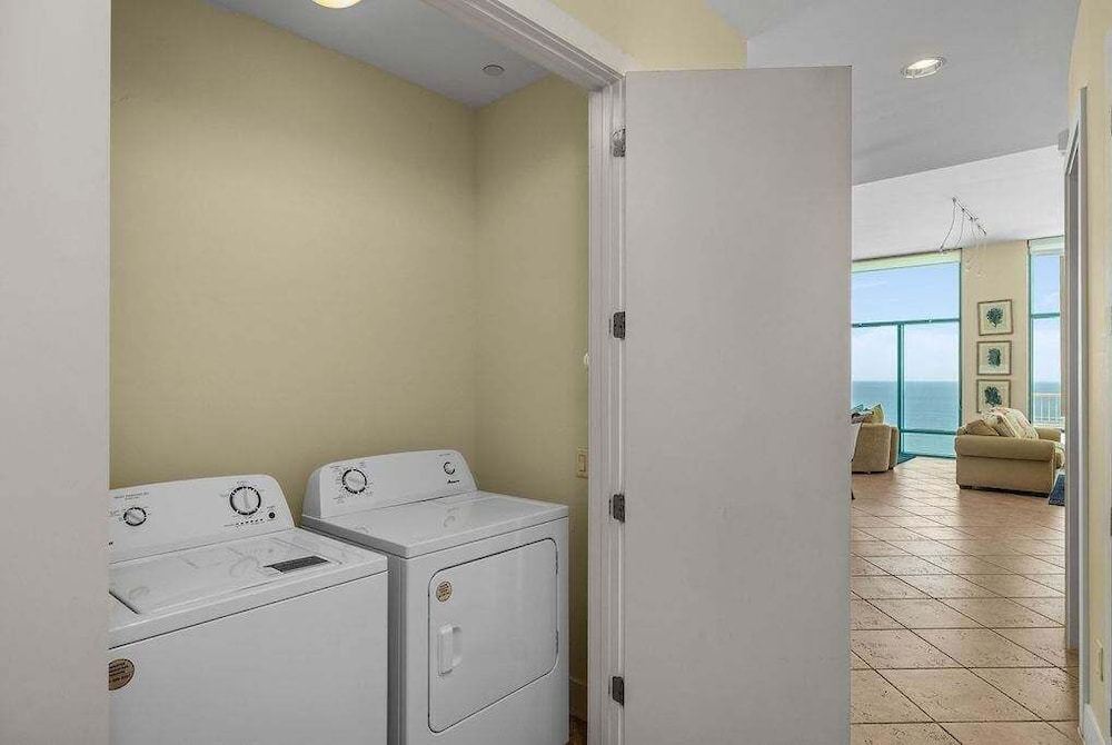 Penthouse Jr Unrivaled Luxury Insane Views 3 Bedroom Apts