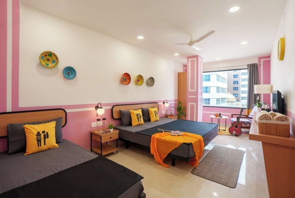 The Hosteller Jaipur, MI Road