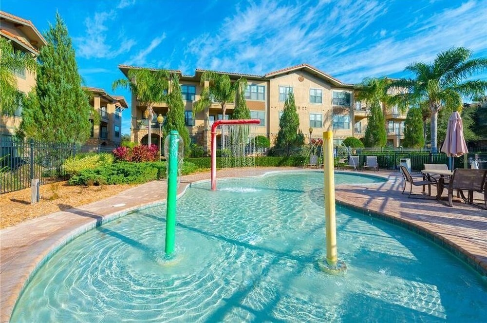 Sunnyside Up at Bella Piazza by Shine Villas view 4