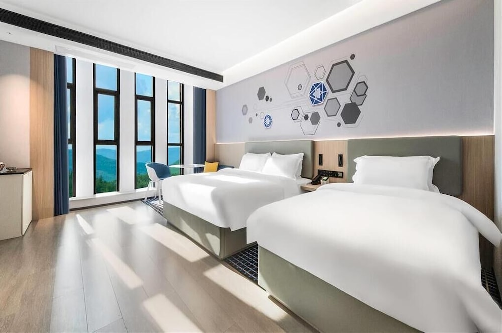 Microtel by Wyndham Anshun Xixiu