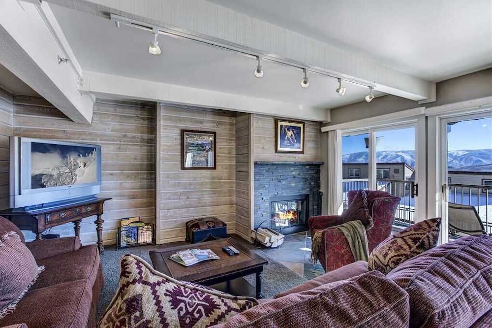 Snowmass Mountain by Snowmass Vacations