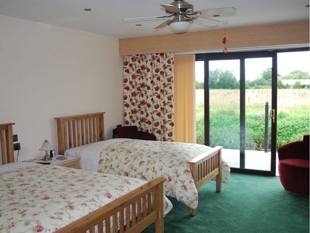 Double-gate Farm