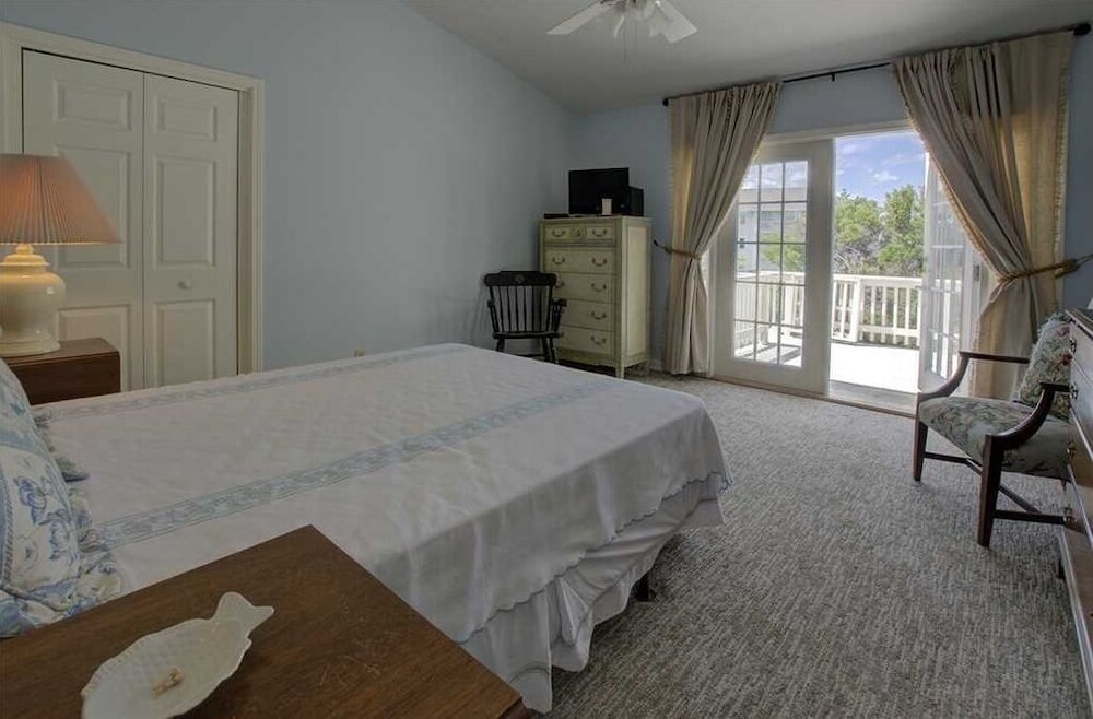 Roper Cottage 5 Bedroom Home view 4