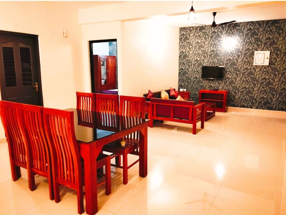 Centur Apartments