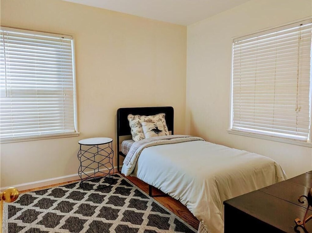 Convinient Location in Los Angeles