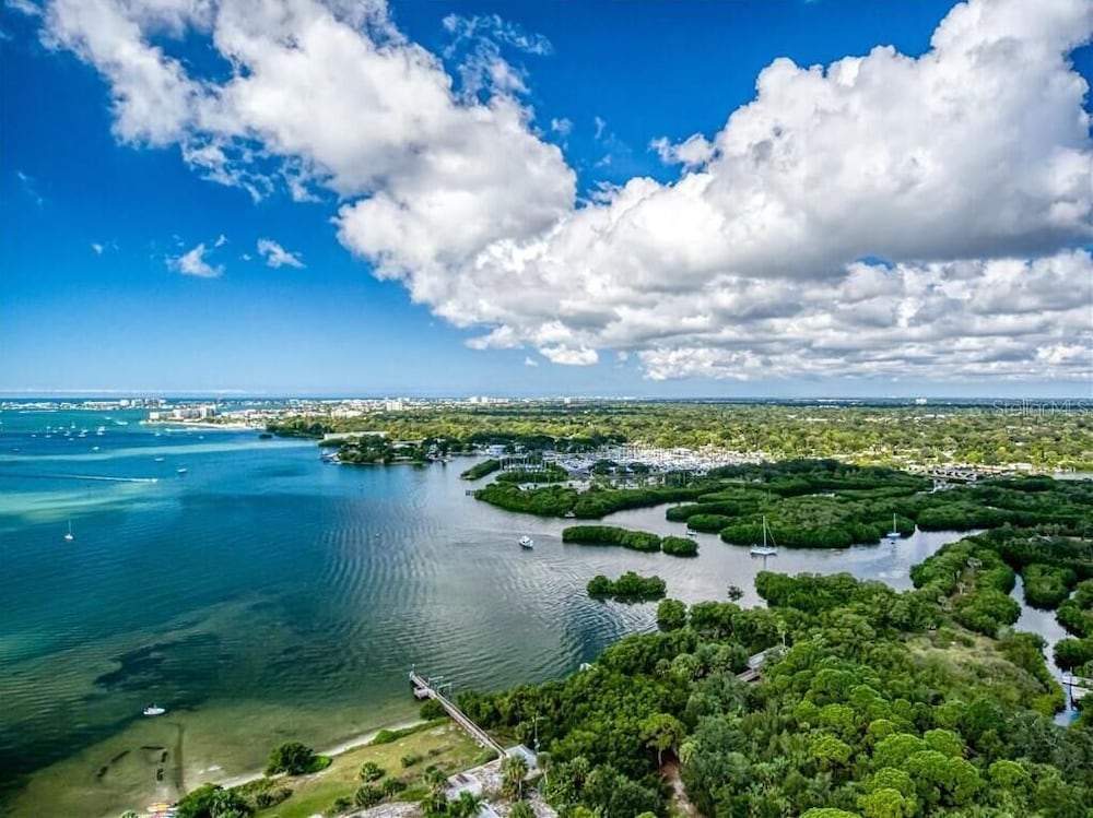 Bermuda Bay by Affordable Beach Condos