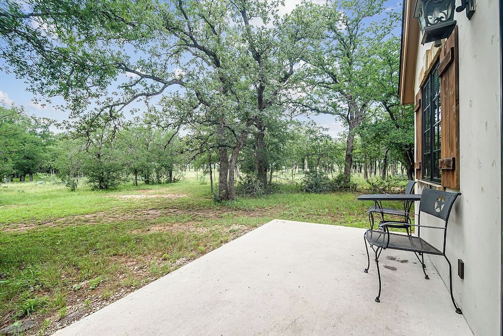 The Manor Haus at Messina Hof Hill Country Winery-paris Haus