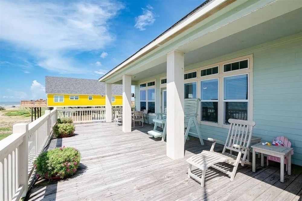 Bella Rossa 3 Bedroom Home by RedAwning view 4
