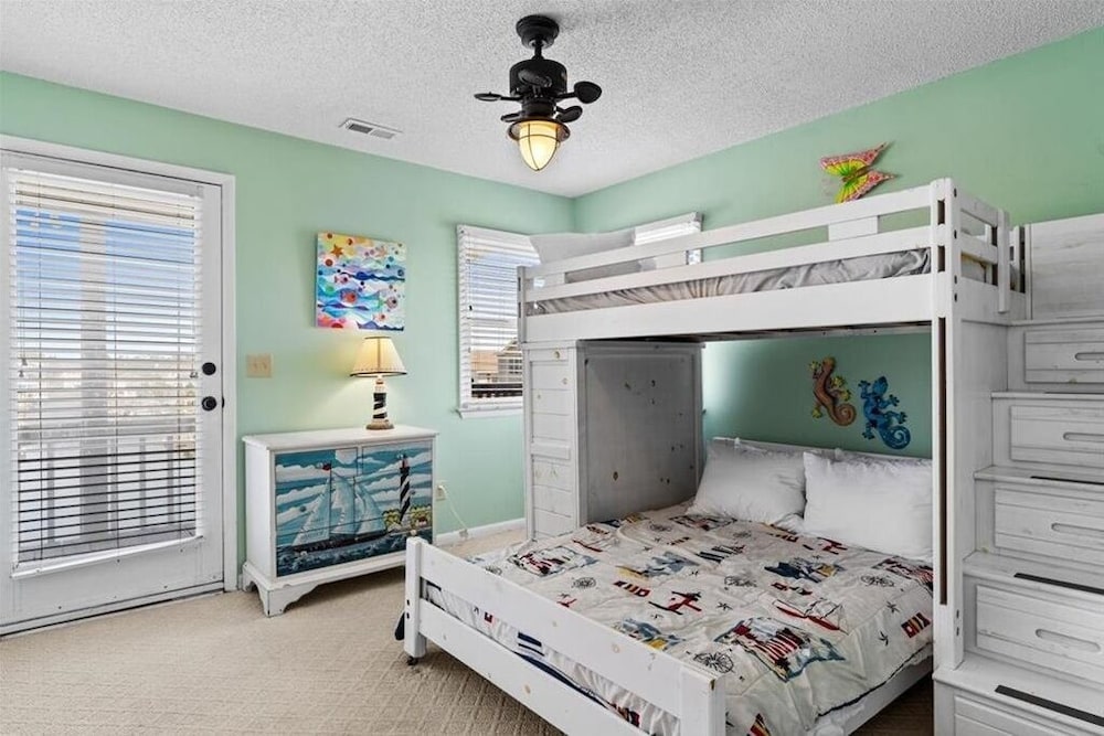 Seahorse Island / 446 Obw 4 Bedroom Home