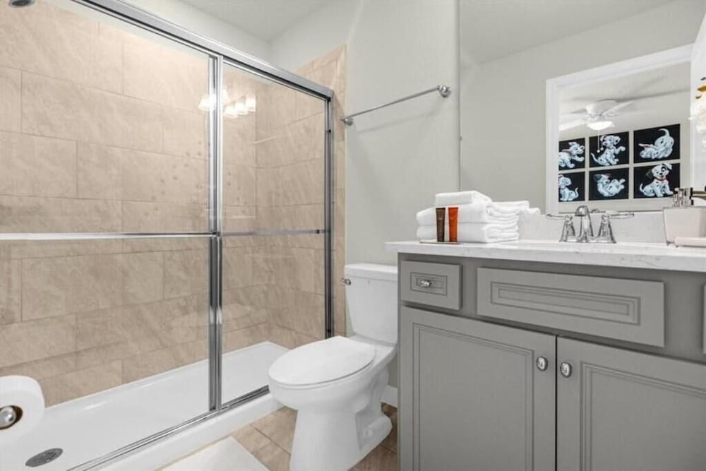 Luxury Themed Villa With Pool Near Disney & Attractions