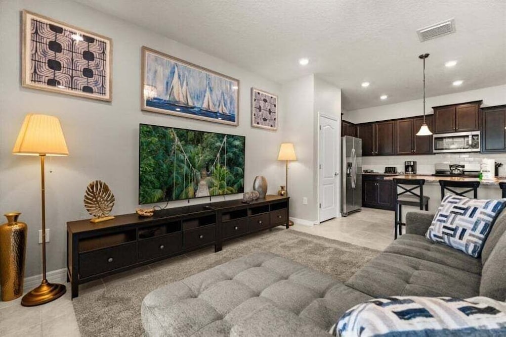 The Sun Factory Home With Private Pool! 5 Bedroom Villa