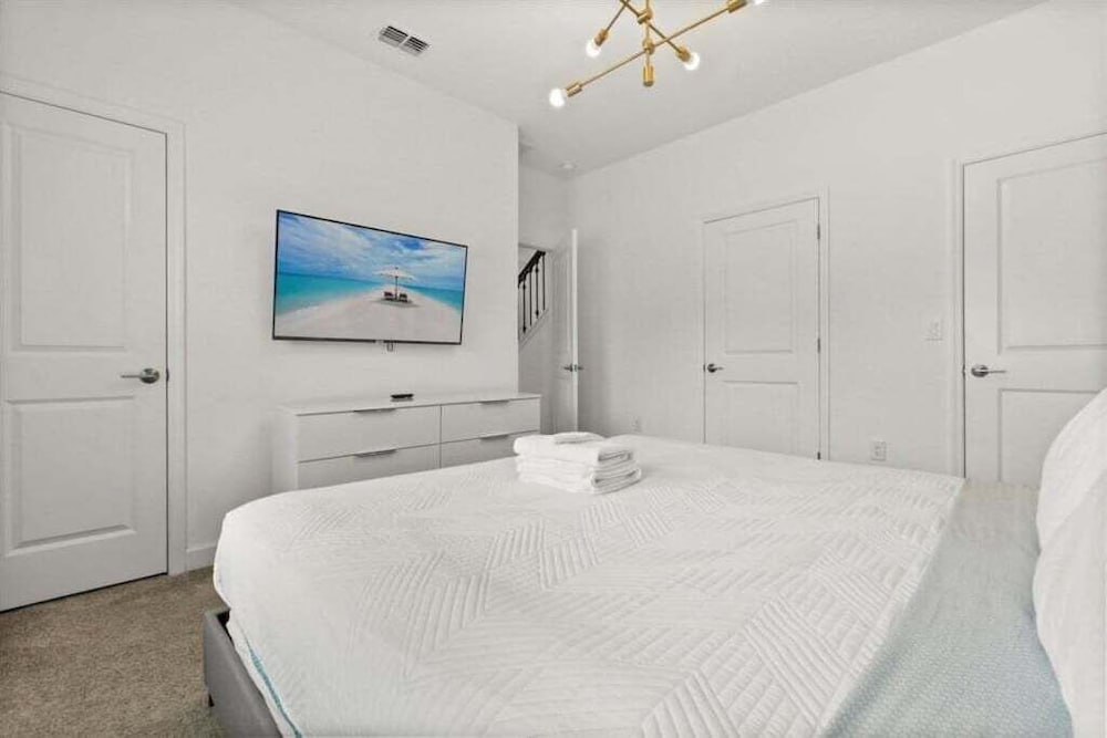 4 Bed Town Home With Pool Champions Gate 4 Bedroom Townhouse