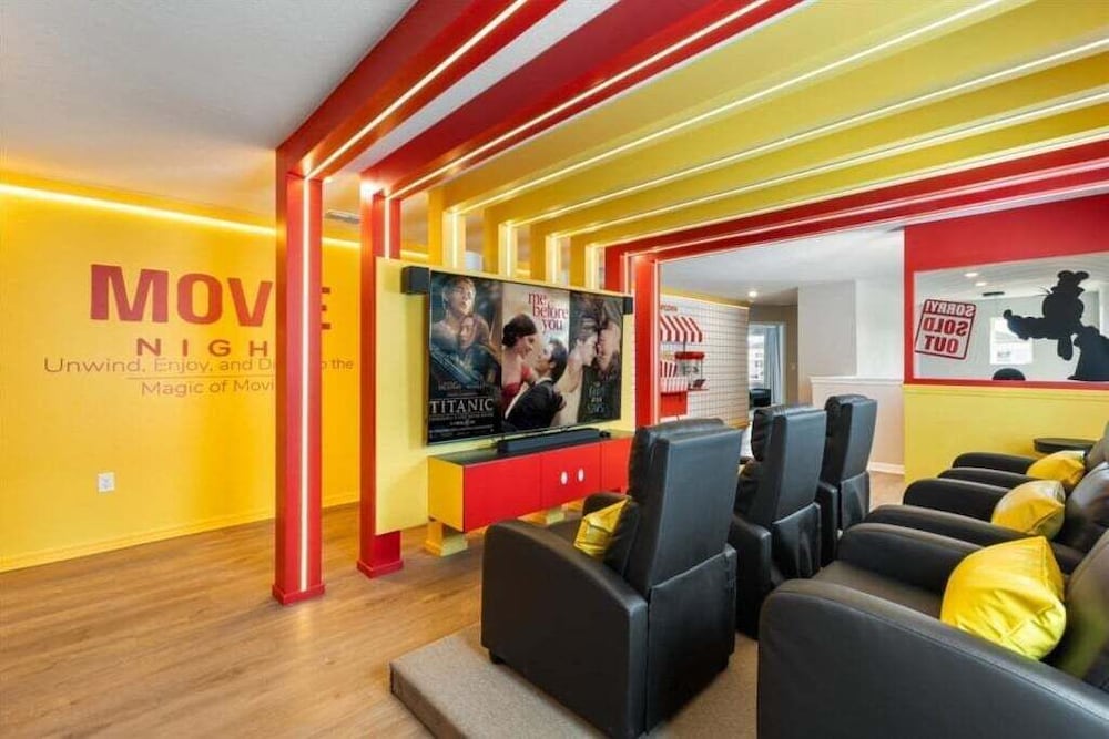 Mickey's Movie Mogul Theme Fun House! 7 Bedroom Villa