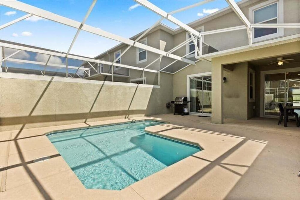 4 Bed Town Home With Pool Champions Gate 4 Bedroom Townhouse