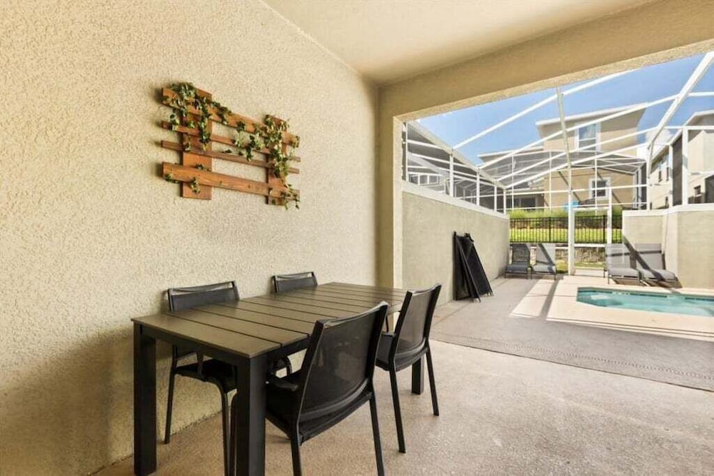 4 Bed Town Home With Pool Champions Gate 4 Bedroom Townhouse