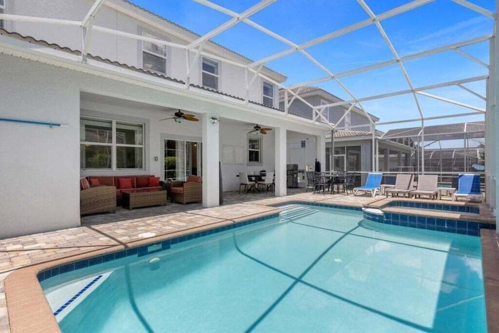 Star Wars & More Large Private Pool Lanai Home! 6 Bedroom Villa