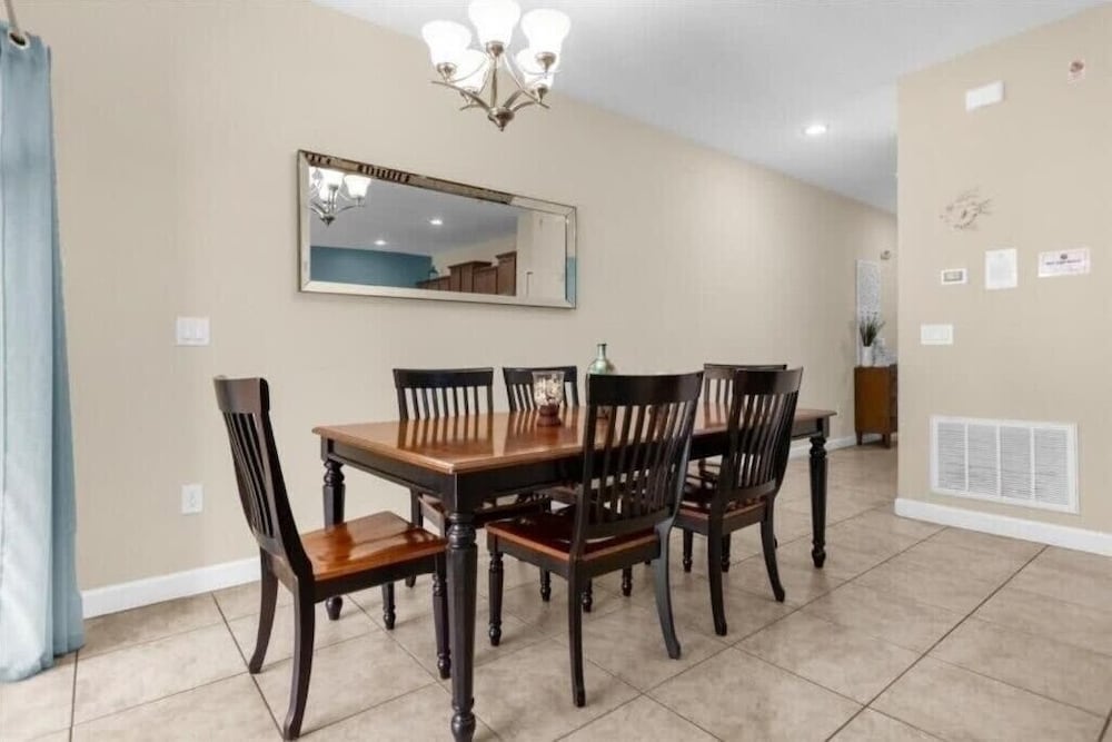 Sunny Paradise Retreat At Paradise Palms By Shine Villas 4 Bedroom Townhouse