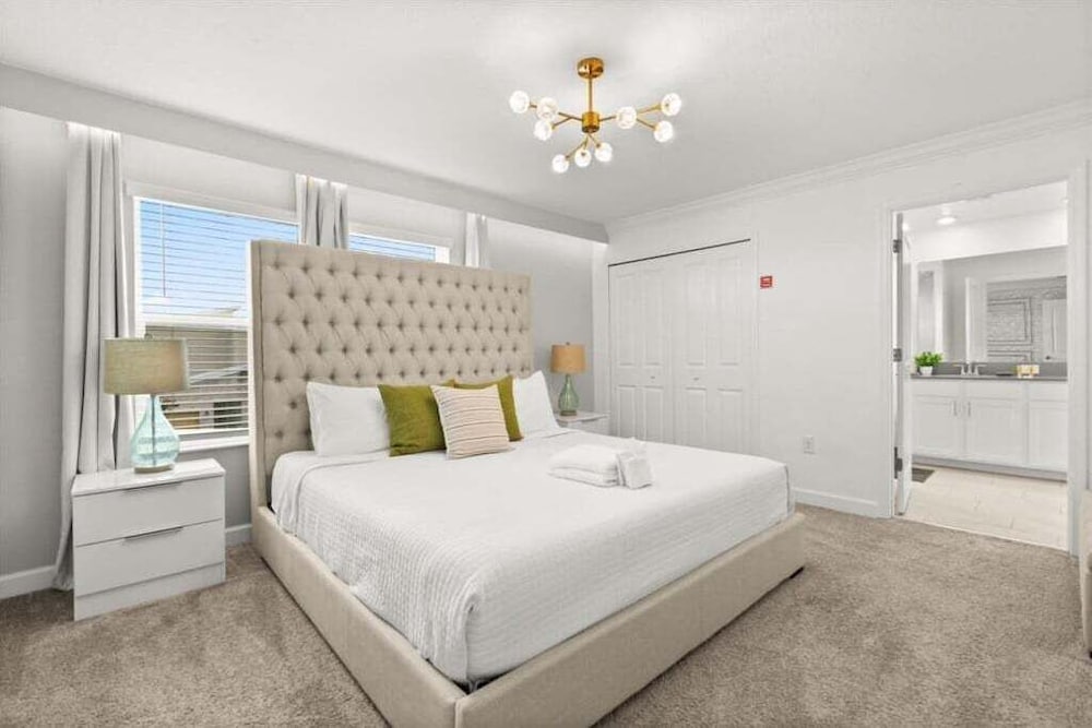 4 Bed Town Home With Pool Champions Gate 4 Bedroom Townhouse