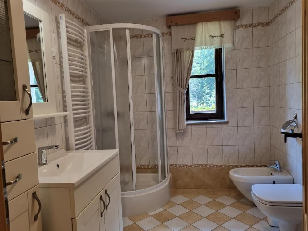 Apartmaji Pod macesnovo streho