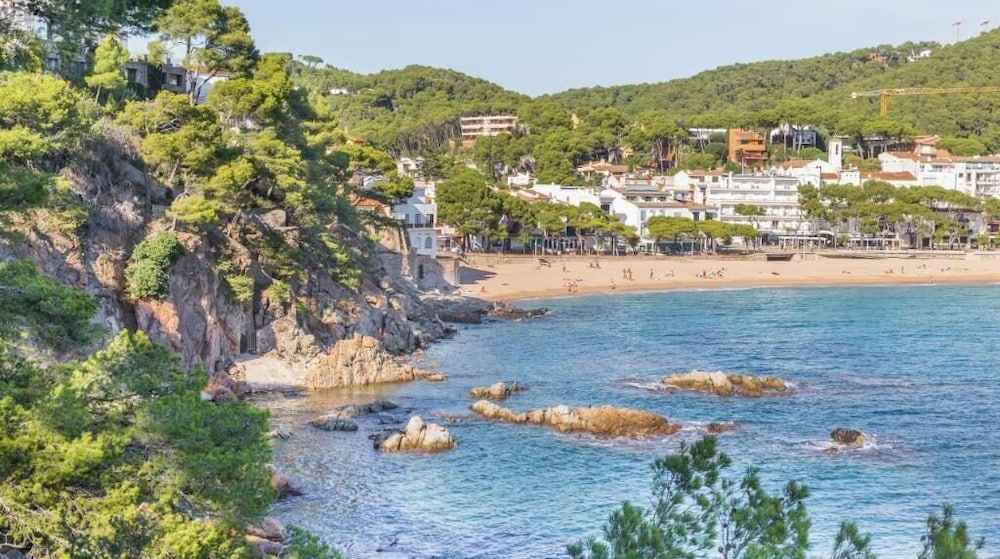 Mirador in Llafranc With 4 Bedrooms and 4 Bathrooms