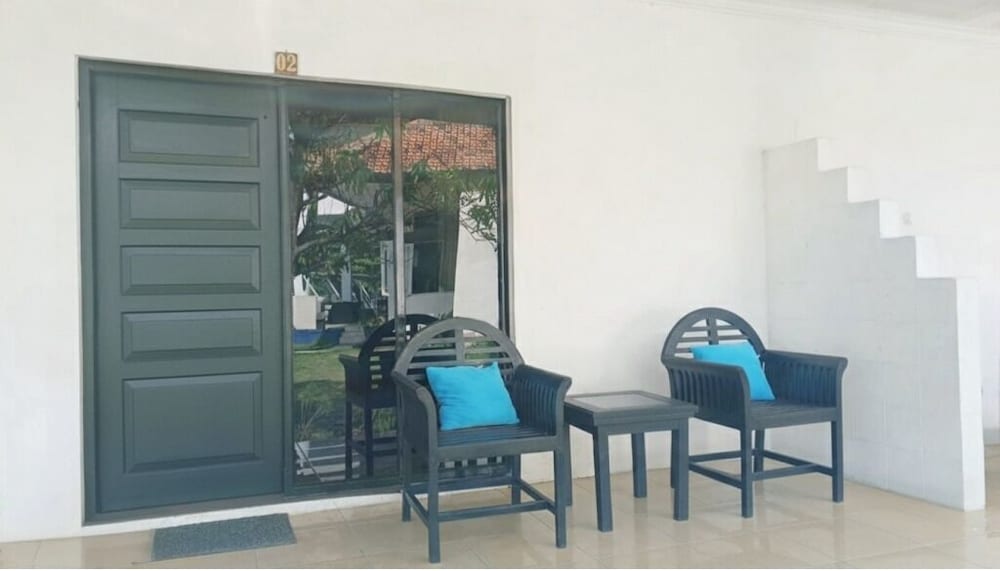 La Plage Beach Club & Resort