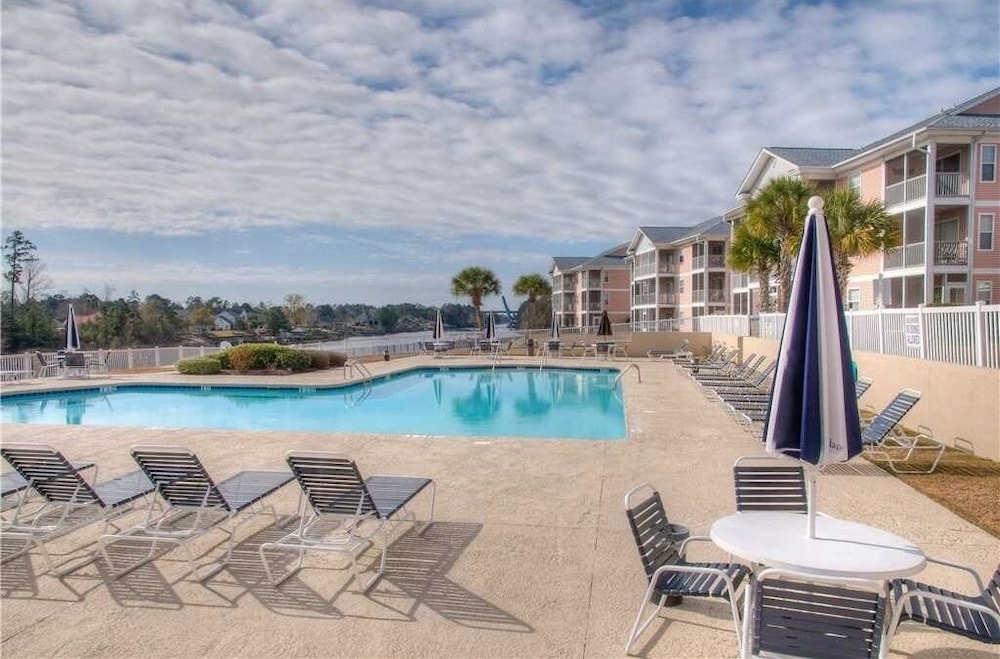 Waterway Village 17b 2 Bedroom Condo