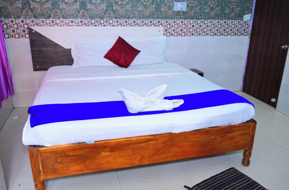 DhamStay Hotel Beach Heaven Puri