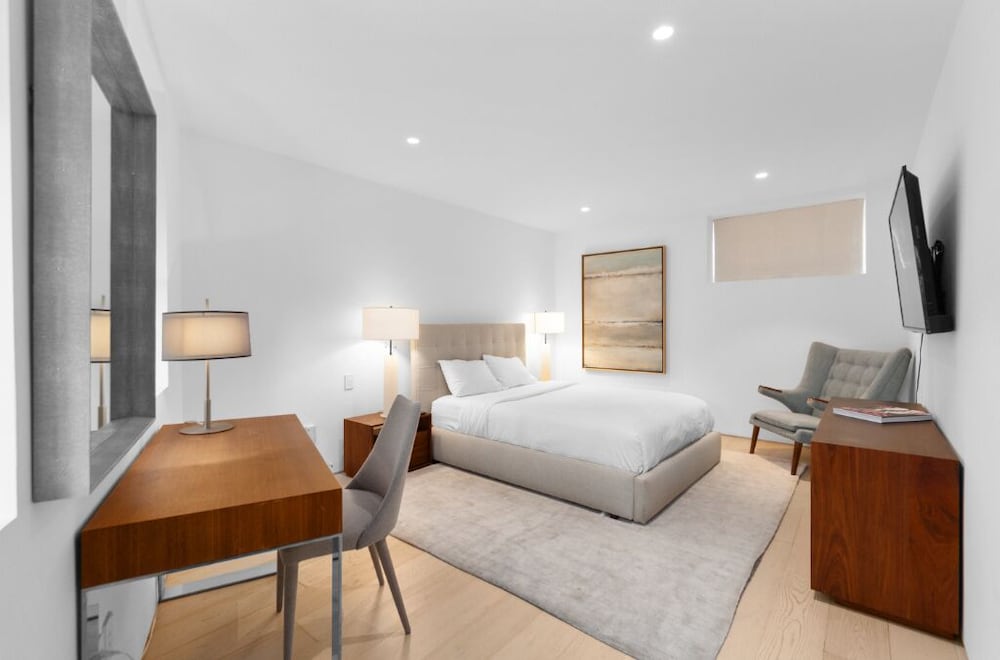 Beverly Grove - Image 2