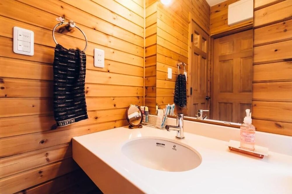 Toyako private log house