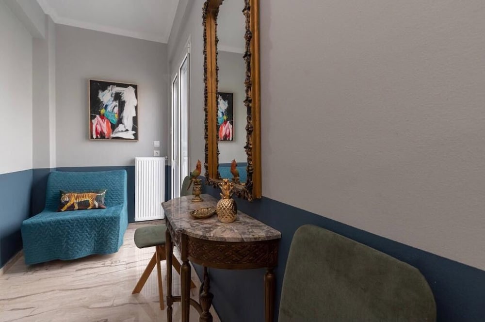 Artistic apt in Gazi with terrace by GHH