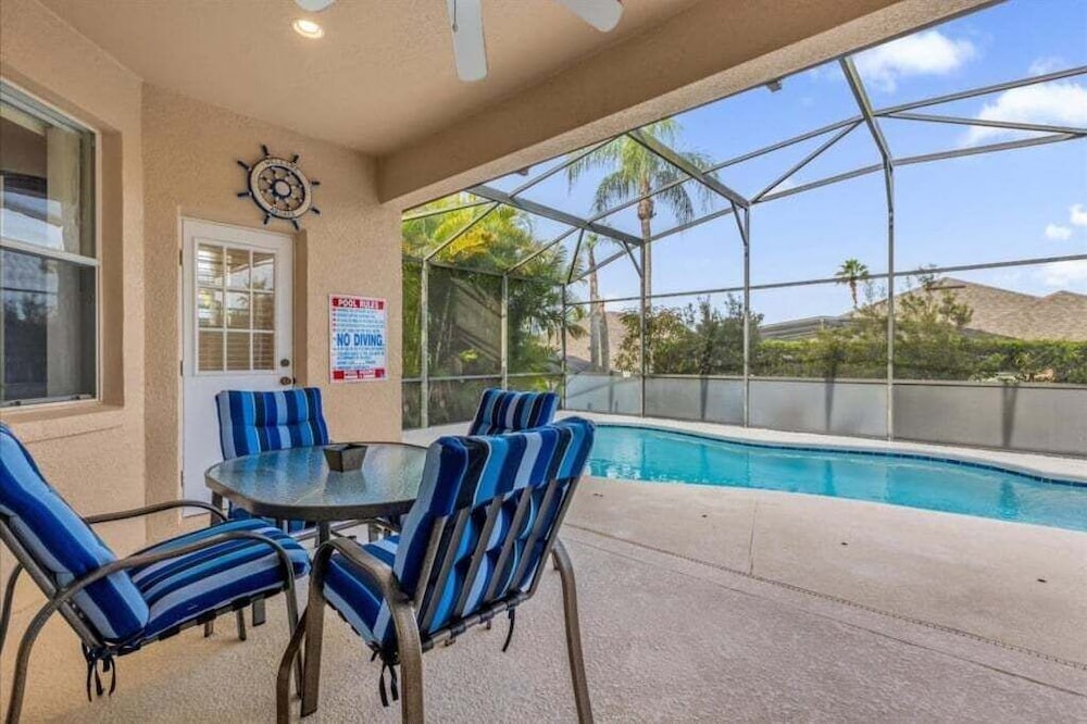 4 Bed Luxury Quiet & Private Home! 4 Bedroom Villa