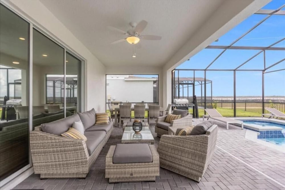 Luxury Themed Villa With Pool Near Disney & Attractions