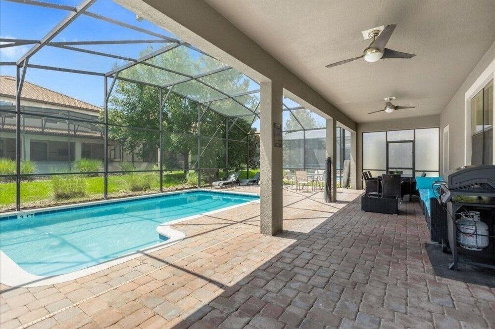 5 Bedrooms S / Champions Gate Home by RedAwning