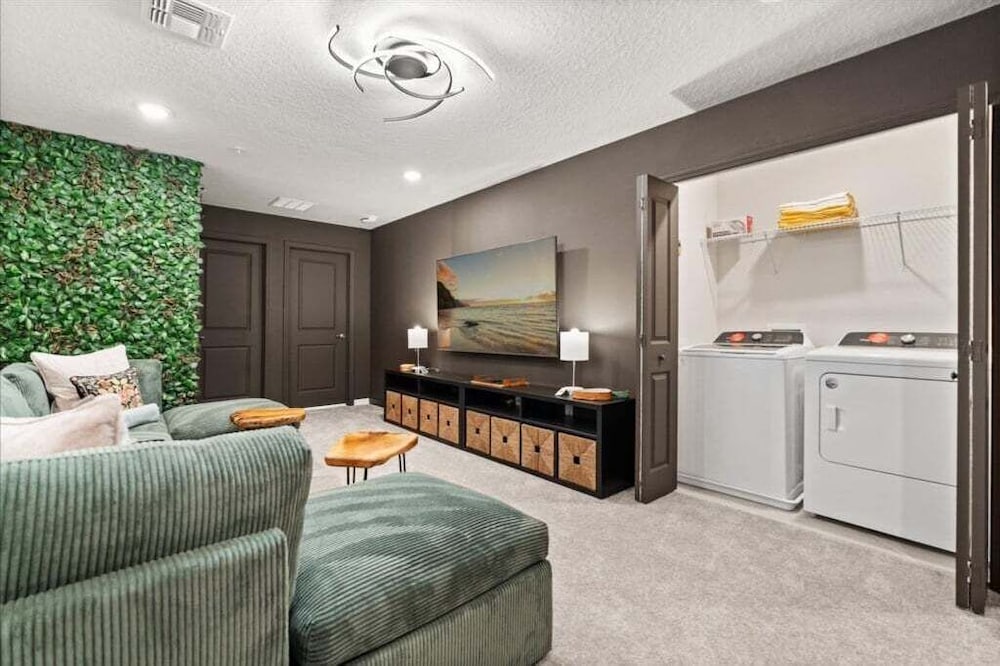 Stunning Resort Beautiful 5 Bed With Private Pool 5 Bedroom Townhouse