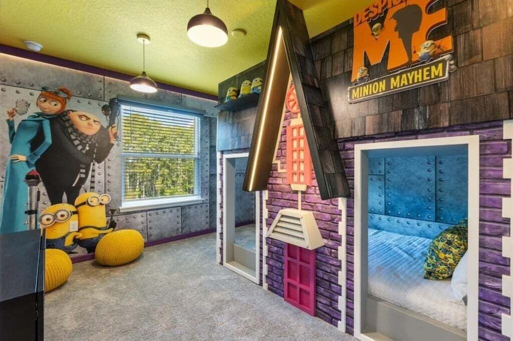Mickey's Movie Mogul Theme Fun House! 7 Bedroom Villa