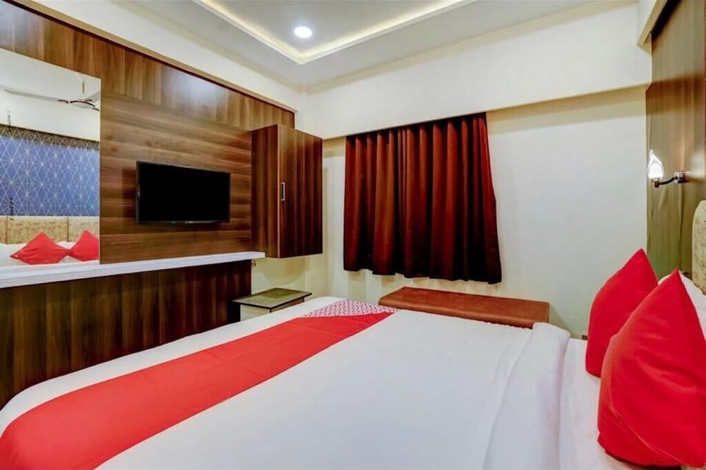 HOTEL RJ RESIDENCY C.G.ROAD