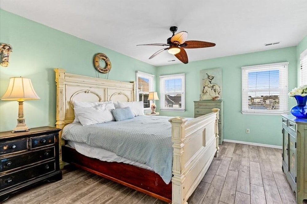 Seahorse Island / 446 Obw 4 Bedroom Home