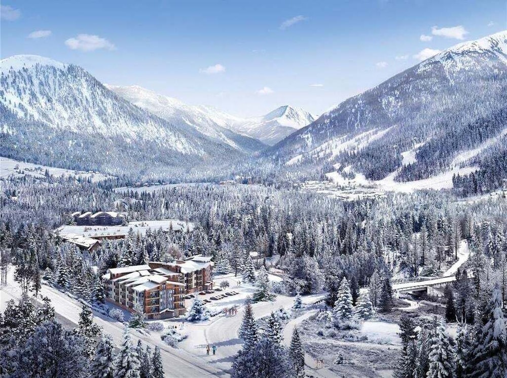 Luxury Stay Meets Family Fun: Premier 1br Retreat 1 Bedroom Condo