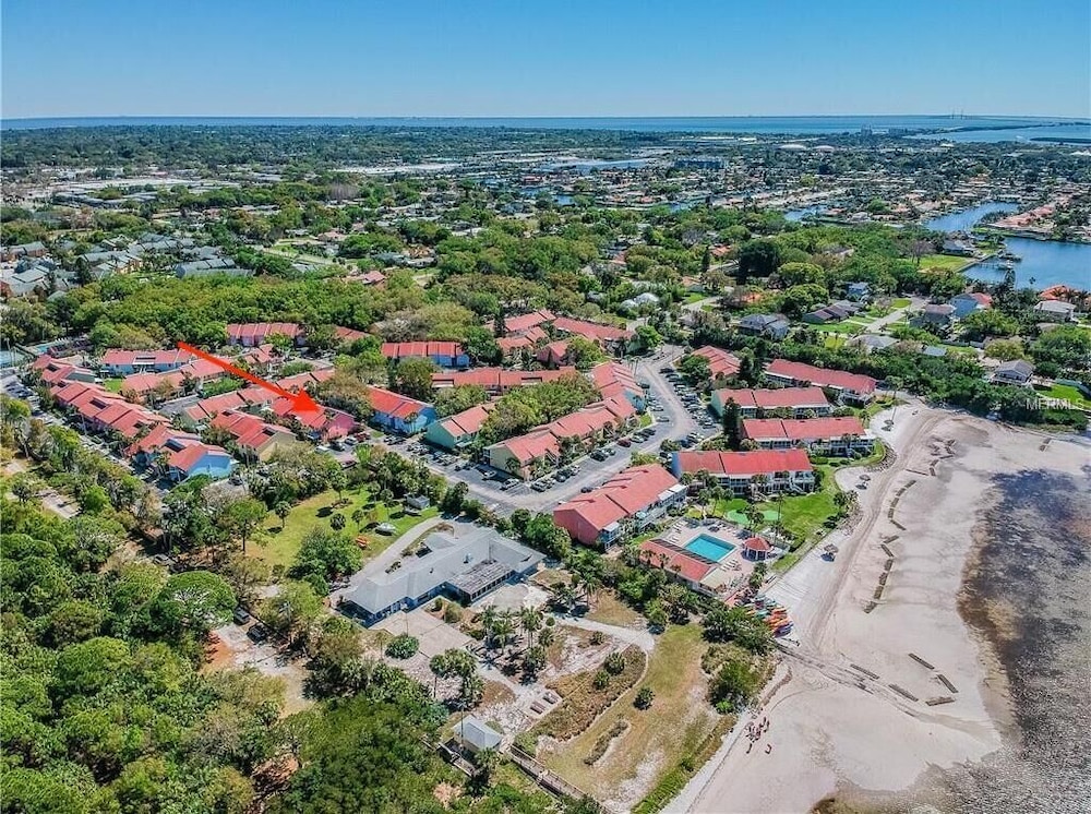 Bermuda Bay by Affordable Beach Condos