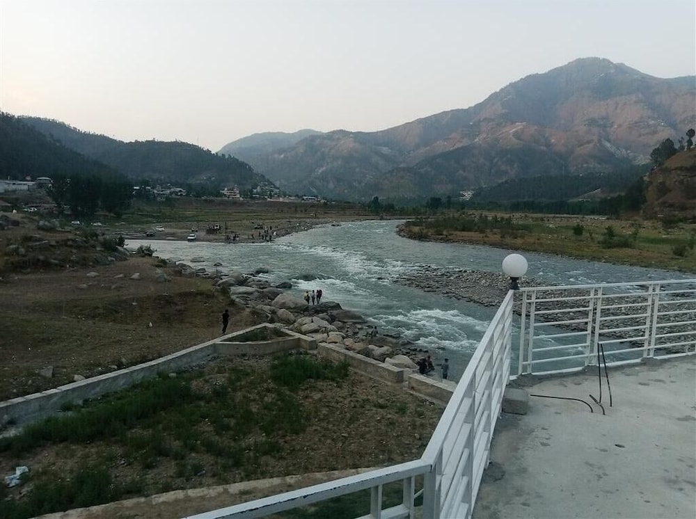 River Dine Hotel view 5