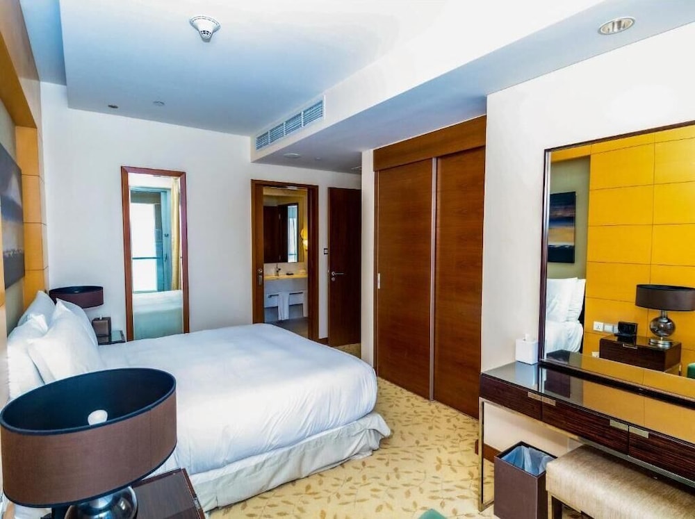 Paradise View Holiday Homes L.L.C.