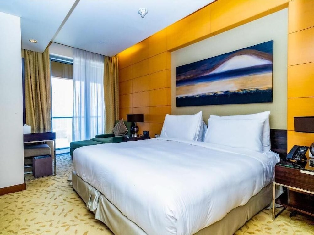 Paradise View Holiday Homes L.L.C.